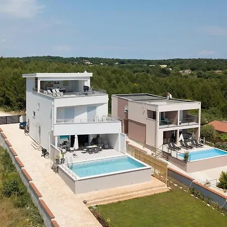 Villa Serenity فيلة *
